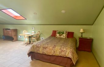 Inner Quest Inn Room